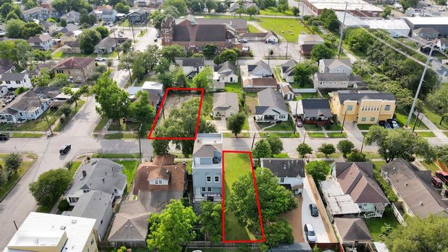 Opportunity to combine with lot across the street to build 3 single family homes or townhomes as an investment project. | Image 23