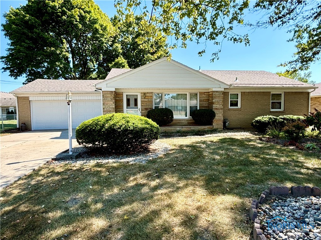 Coy Rd, Oregon, OH 43616