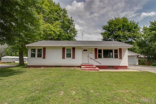 393 W Oak Street, Palmyra, IL, 62674 | Card Image