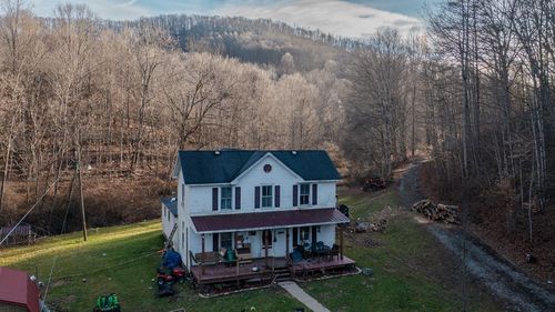 5491 Sandlick Rd, Bluefield, WV, 24701-7726 | Card Image