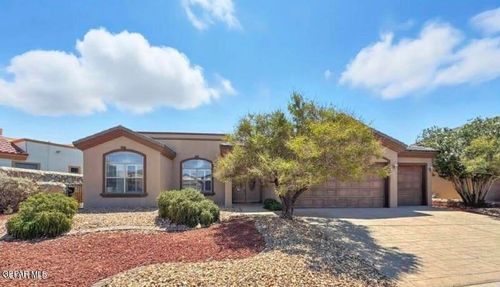 13574 Emerald Falls Dr, Horizon City, TX, 79928-6590 | Card Image