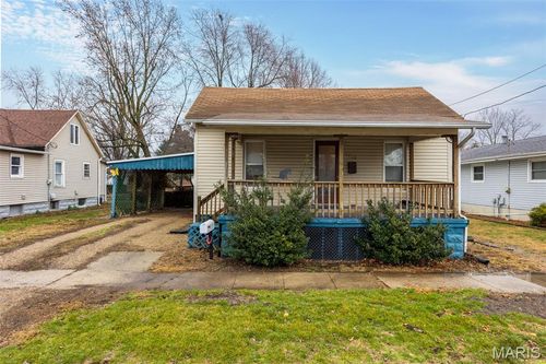 1110 N Walnut St, Litchfield, IL, 62056-2848 | Card Image