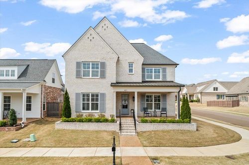 421 Catawba Valley Dr, Collierville, TN, 38017-1071 | Card Image