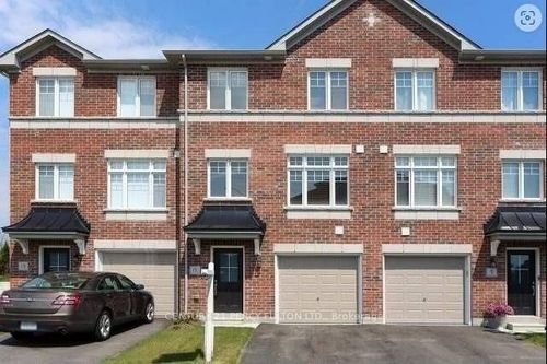 17 Markham Trail, Bowmanville, ON, L1C0S4 | Card Image