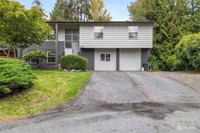 7811 185th Place Sw, House other with 3 bedrooms, 1 bathrooms and 1 parking in Edmonds WA | Image 2