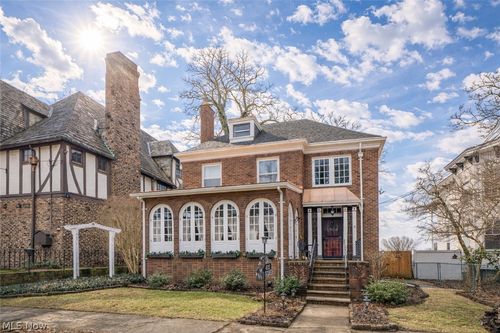 411 4th St Ne, Massillon, OH, 44646-5620 | Card Image