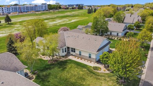 551 Holly Ln N, Oakdale, MN, 55128-7085 | Card Image