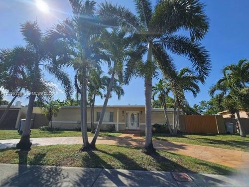 1732 Ne 50th St, Pompano Beach, FL, 33064-5729 | Card Image