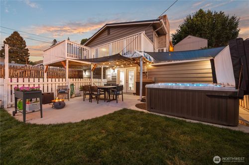 2316 W Prospect St, Chelan, WA, 98816-8729 | Card Image