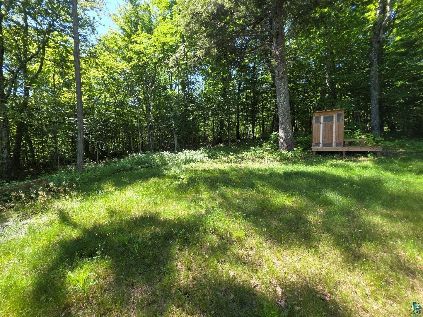 Land in La Pointe 2