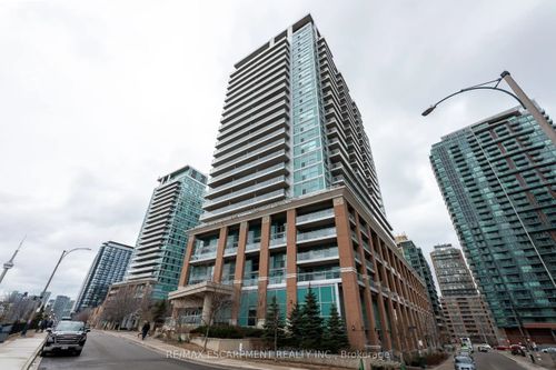 216-100 Western Battery Rd, Toronto, ON, M6K3S2 | Card Image