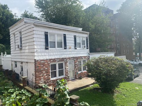 9 New Pl, Yonkers, NY, 10704-4303 | Card Image