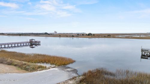 410 Water Oak Wynd Sw, Sunset Beach, NC, 28468-4218 | Card Image