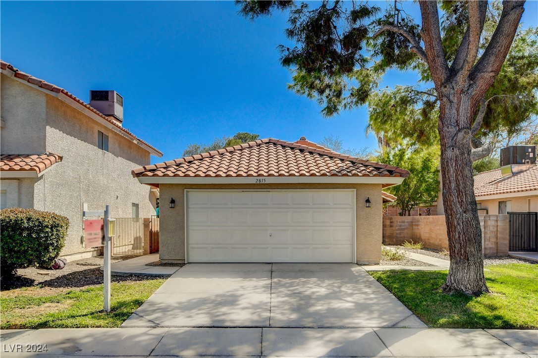 Whisper Ln, Henderson, NV 89074