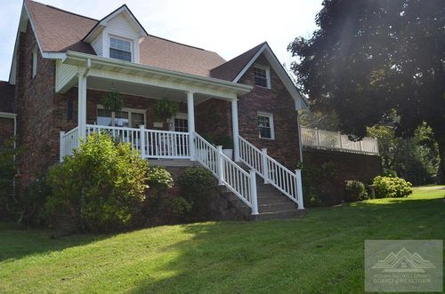 7697 Beech Run Rd, Hinton, WV, 25951-9182 | Card Image
