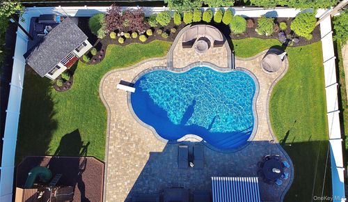 17 Erita Ln, Smithtown, NY, 11787-1331 | Card Image