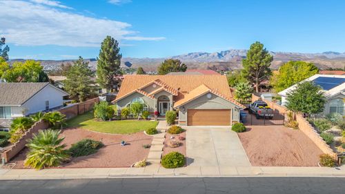 695 N Daybreak Dr, St George, UT, 84770-5135 | Card Image