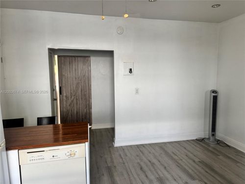 6-637 12th St, MIAMI BEACH, FL, 33139-4539 | Card Image