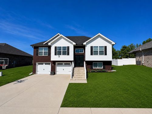 216 Wild Deer Dr, Elizabethtown, KY, 42701-8992 | Card Image