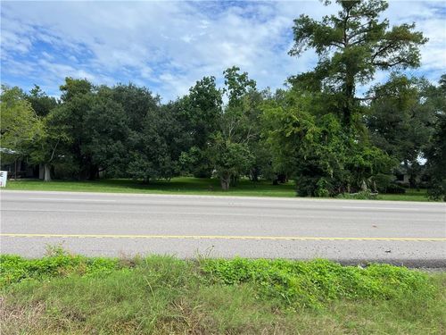 17262 Highway 90, Des Allemands, LA, 70030-4357 | Card Image