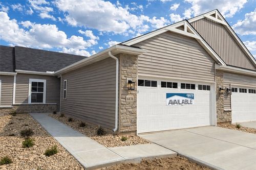 41-6842 Traditions St, Middletown, OH, 45044-8064 | Card Image