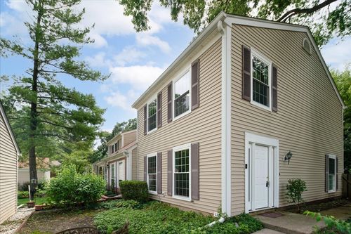 120 Bright Oaks Cir, Cary, IL, 60013-1522 | Card Image