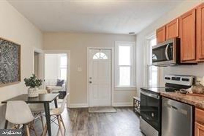 92 W Broad St, House other with 4 bedrooms, 1 bathrooms and null parking in YOE PA | Image 5