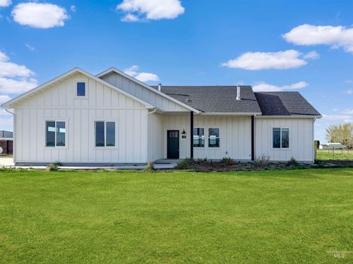 119 E Shamrock Ln, Rupert, ID, 83350-9472 | Card Image