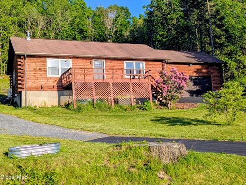 390 E Lake Rd, Argyle, NY, 12809-2523 | Card Image