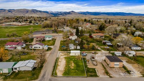 570 S Wyoming Ave, Buffalo, WY, 82834-1927 | Card Image