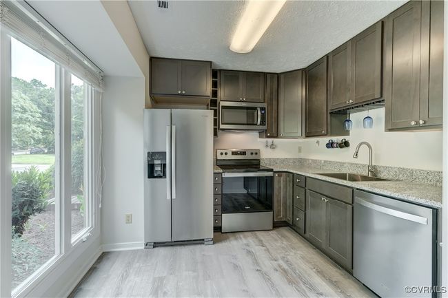 12255 Shore View Dr, Townhouse with 3 bedrooms, 4 bathrooms and null parking in Henrico VA | Image 8