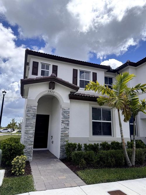 2803 Se 26th Ave, Homestead, FL, 33035-2641 | Card Image