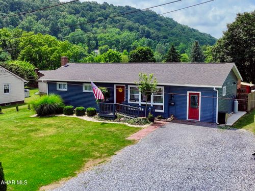 617 W Penn St, Bedford, PA, 15522-1293 | Card Image
