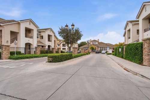 323-1360 Shady Lane, Turlock, CA, 95382 | Card Image