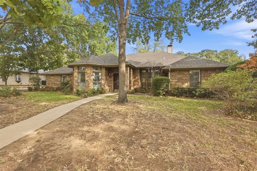37 Timbergreen Cir, Denton, TX, 76205-8578 | Card Image