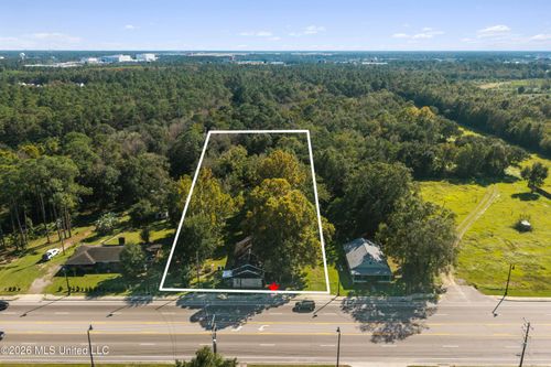 14065 Dedeaux Road, Gulfport, MS, 39503 | Card Image