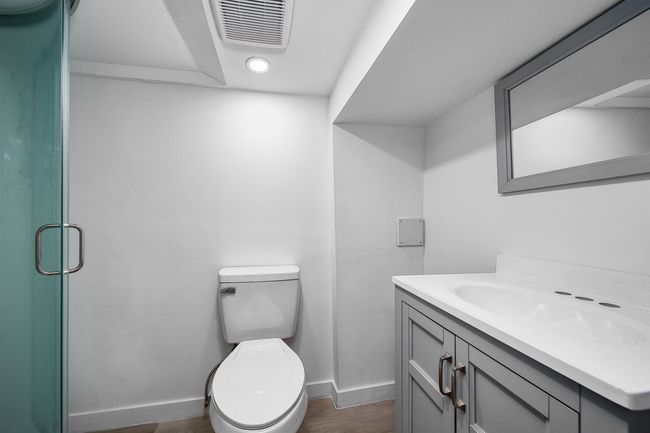 860 Whitchurch St, House other with 5 bedrooms, 2 bathrooms and 2 parking in North Vancouver BC | Image 20