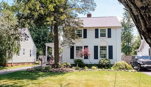 5100 Edenhurst Rd, Lyndhurst, OH, 44124-1217 | Card Image