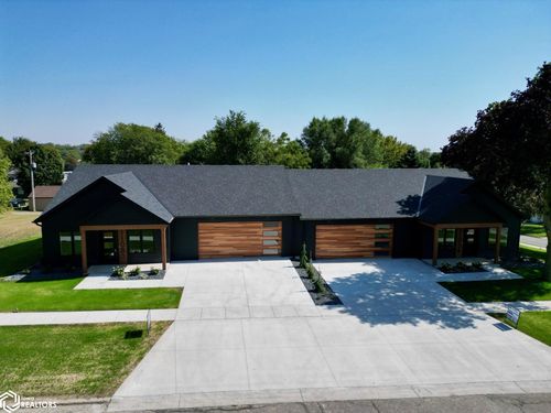 1108 N Main St, Carroll, IA, 51401-1950 | Card Image