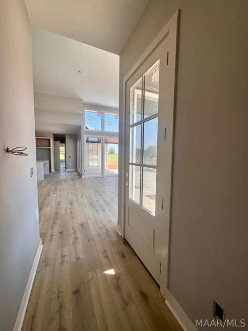 8443 Guildhall St, Montgomery, AL, 36117 | Card Image