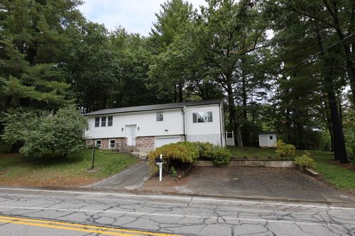 19 New Searles Rd, Nashua, NH, 03062-3444 | Card Image
