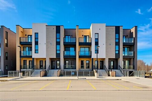 261 Woodbine Ave, Kitchener, ON, N2R0S7 | Card Image