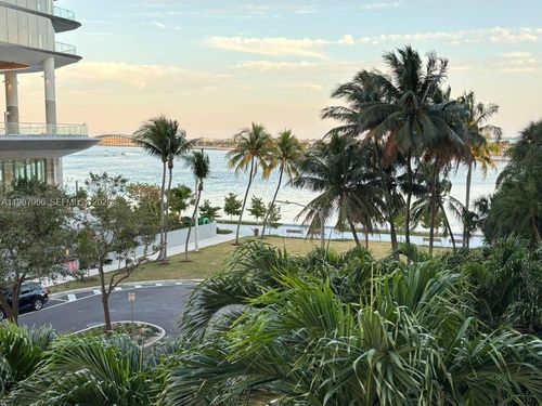 4e-150 Se 25th Rd, Miami, FL, 33129 | Card Image