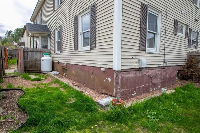 6 Elm St S, House other with 3 bedrooms, 1 bathrooms and 2 parking in Barre MA | Image 5