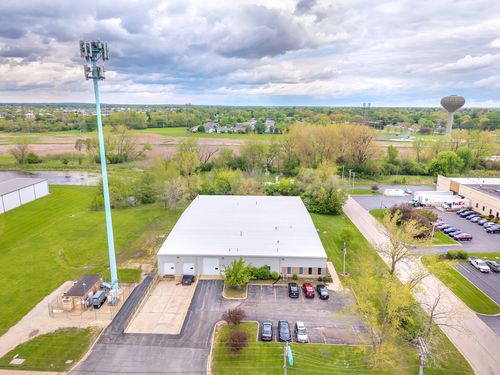 197 Alder Dr, North Aurora, IL, 60542-1471 | Card Image