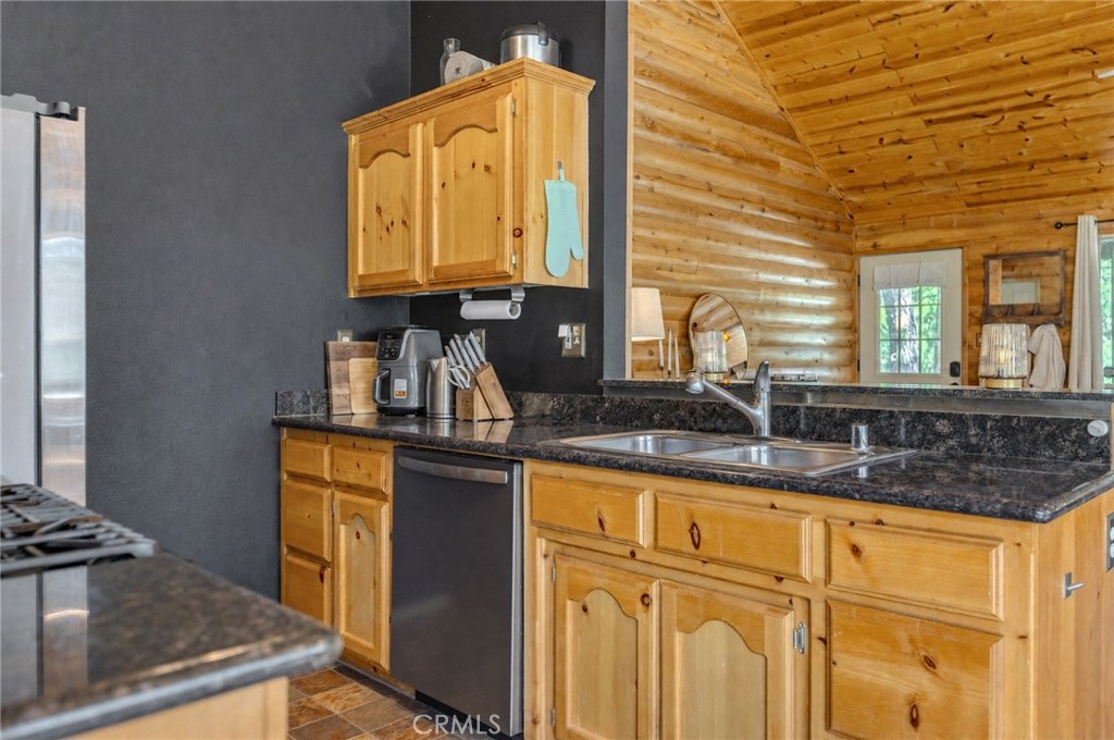 Residential in Pine Mountain Club 4