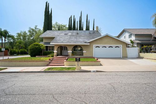 105 Smoke Tree Ave, Oak Park, CA, 91377-1136 | Card Image