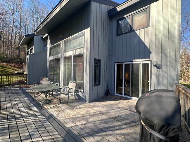 B - 33B Suntec Loop, Condo with 4 bedrooms, 4 bathrooms and null parking in West Dover VT | Image 22