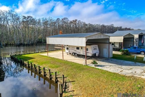 23340 Chene Blanc Ln, Maurepas, LA, 70449-3332 | Card Image