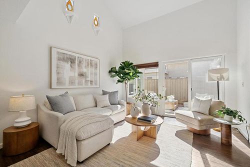 226 Truckee Ln, San Jose, CA, 95136-2209 | Card Image